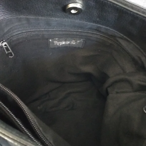 Tignanello Black Pebble Leather Shoulder Bag - Picture 10 of 14